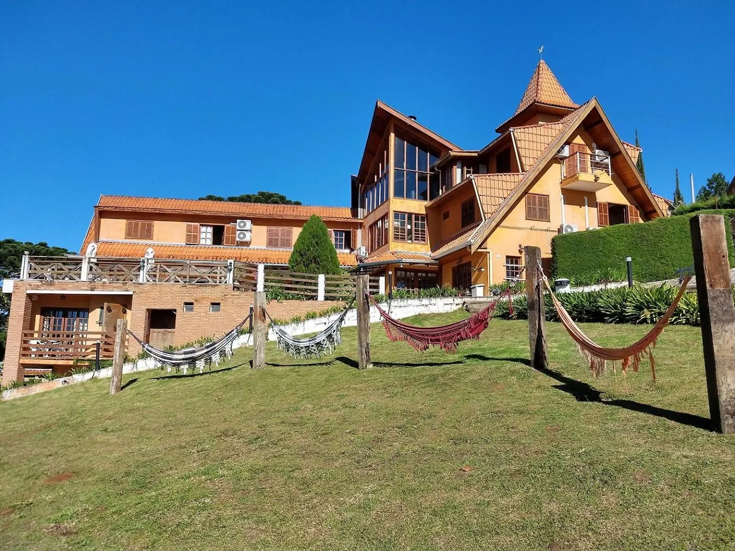 Alpenhaus Pousada Campos do Jordão